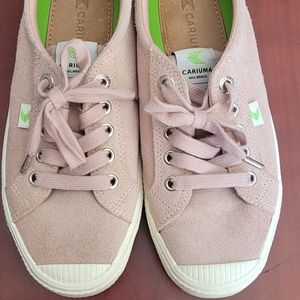 Cariuma suede sneakers, size 6.5, pink